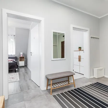 Apartament Podczele Grodzienska By Renters Апартаменти